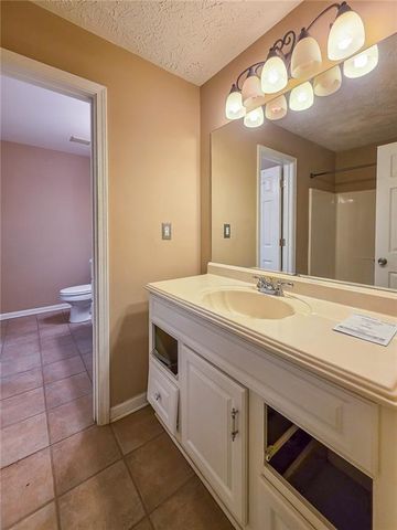 10 Old Griffin Road, Dallas, GA 30157