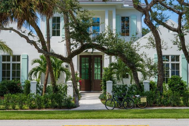 765 Azalea Lane, Vero Beach, FL 32963