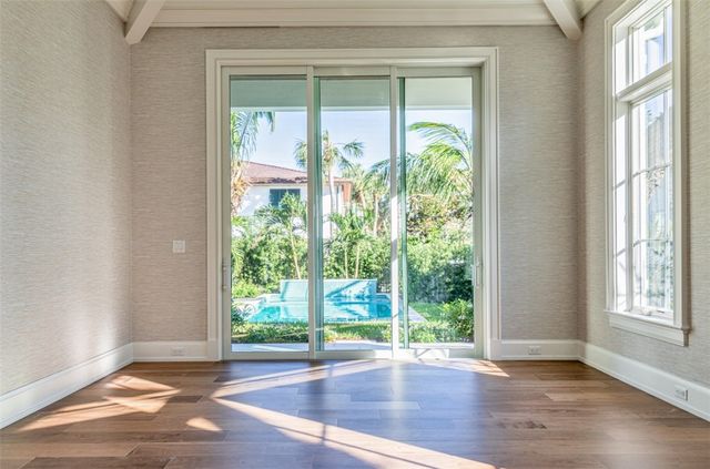 765 Azalea Lane, Vero Beach, FL 32963