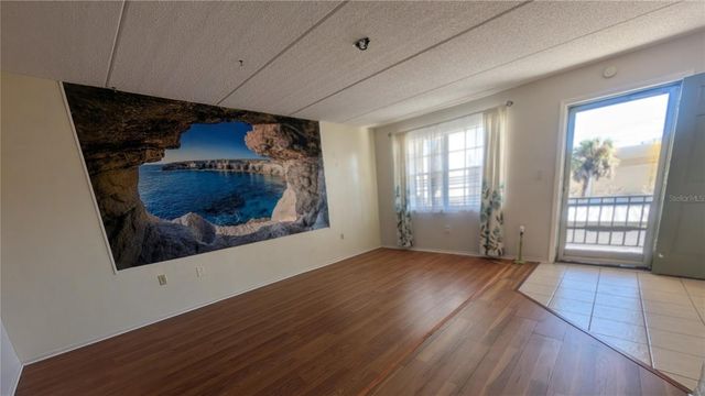 11620 PARK BOULEVARD 209, Seminole, FL 33772