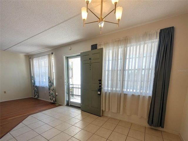 11620 PARK BOULEVARD 209, Seminole, FL 33772