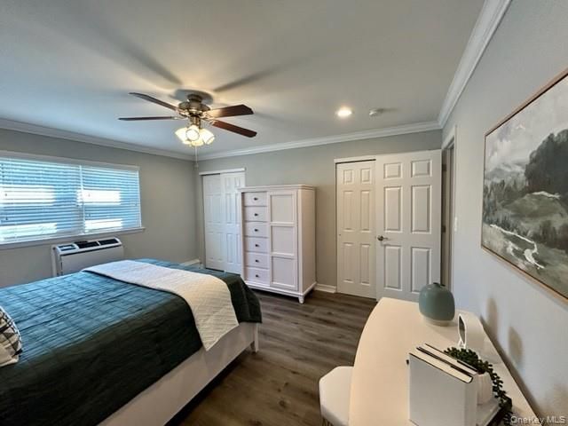 280 Bellmore Avenue 122, East Islip, NY 11730