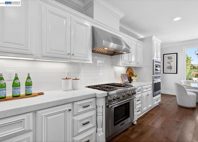 130 Tamarind Ln, Danville, CA 94526