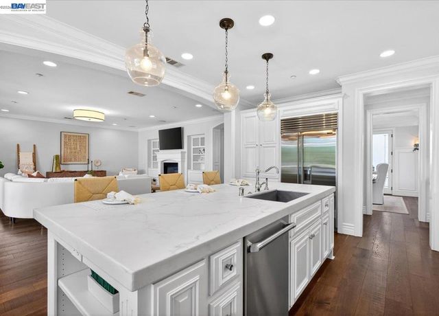 130 Tamarind Ln, Danville, CA 94526