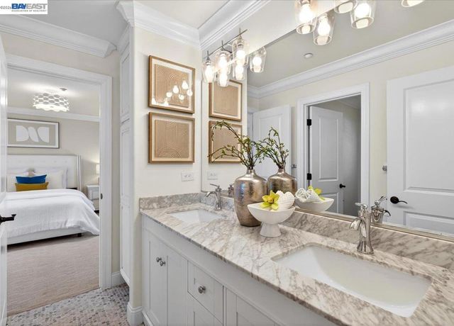 130 Tamarind Ln, Danville, CA 94526