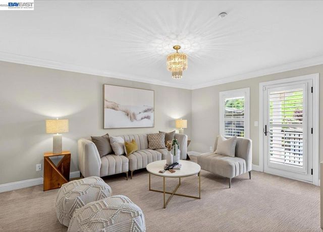 130 Tamarind Ln, Danville, CA 94526