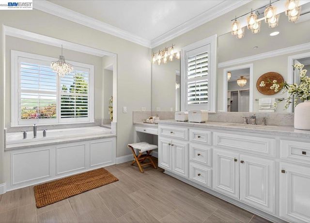 130 Tamarind Ln, Danville, CA 94526