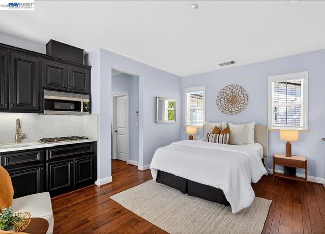 130 Tamarind Ln, Danville, CA 94526