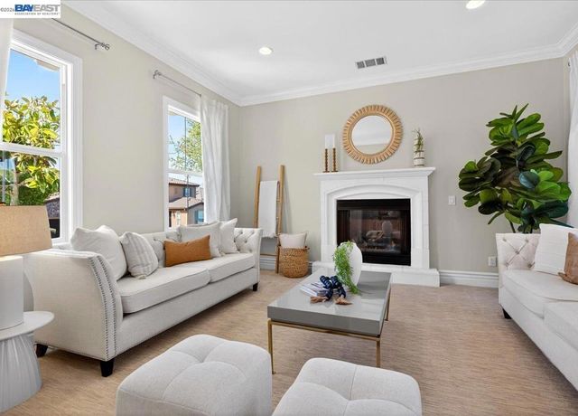 130 Tamarind Ln, Danville, CA 94526