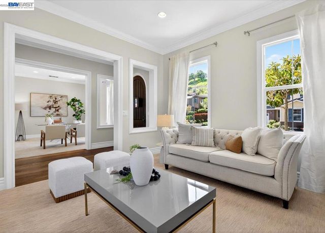 130 Tamarind Ln, Danville, CA 94526