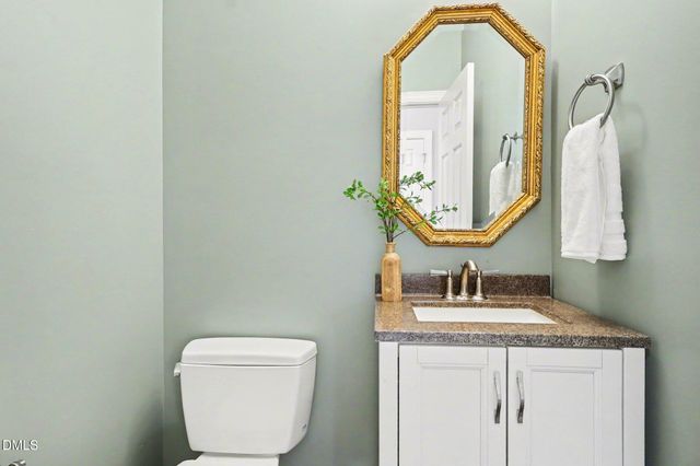 633 Lake Artesia Lane, Fuquay Varina, NC 27526