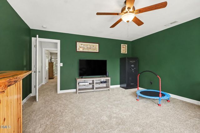 633 Lake Artesia Lane, Fuquay Varina, NC 27526