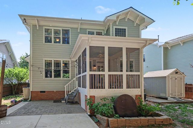 633 Lake Artesia Lane, Fuquay Varina, NC 27526