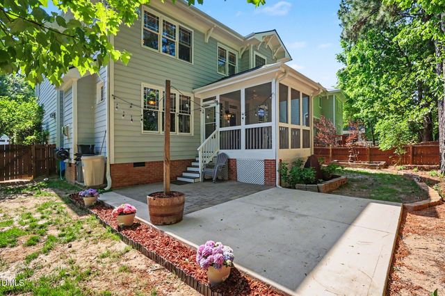 633 Lake Artesia Lane, Fuquay Varina, NC 27526