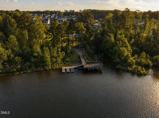 633 Lake Artesia Lane, Fuquay Varina, NC 27526