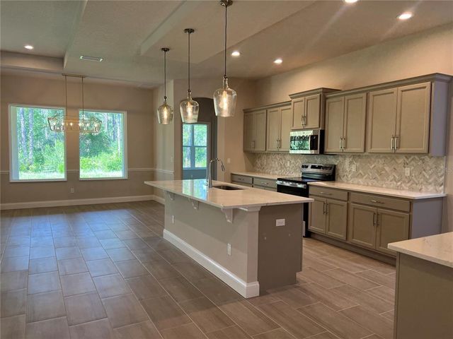 201 HAWTHORN AVENUE, Palm Coast, FL 32164