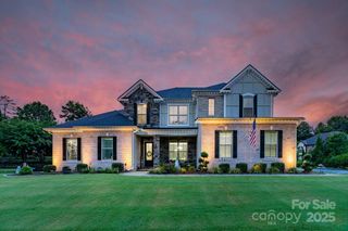 8700 Whitehawk Hill Road, Waxhaw, NC 28173