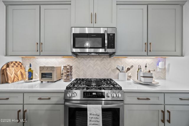 4025 Watersail Drive, Wilmington, NC 28409