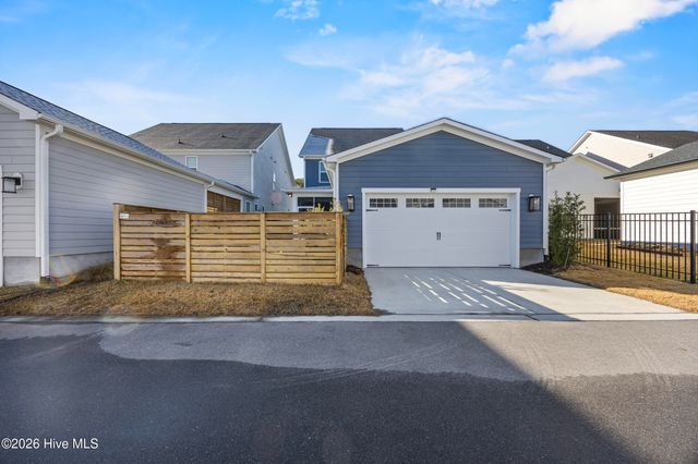 4025 Watersail Drive, Wilmington, NC 28409