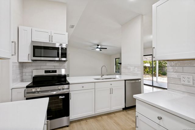 5806 ROYAL HVN, San Antonio, TX 78239