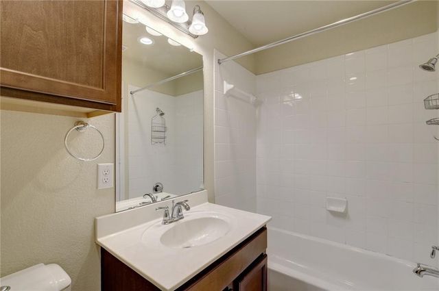 9201 Brodie LN 9402, Austin, TX 78748