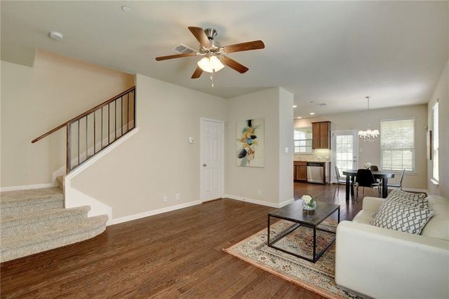 9201 Brodie LN 9402, Austin, TX 78748