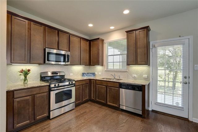 9201 Brodie LN 9402, Austin, TX 78748