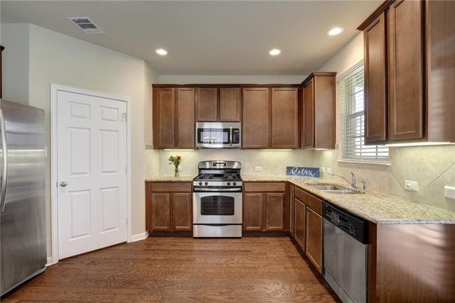 9201 Brodie LN 9402, Austin, TX 78748