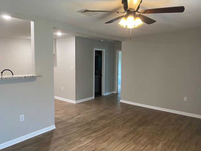 2016 Magnolia Drive, La Marque, TX 77568