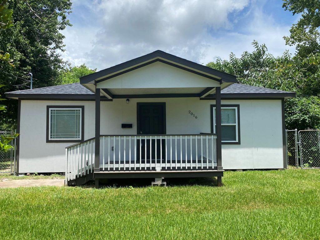 2016 Magnolia Drive, La Marque, TX 77568