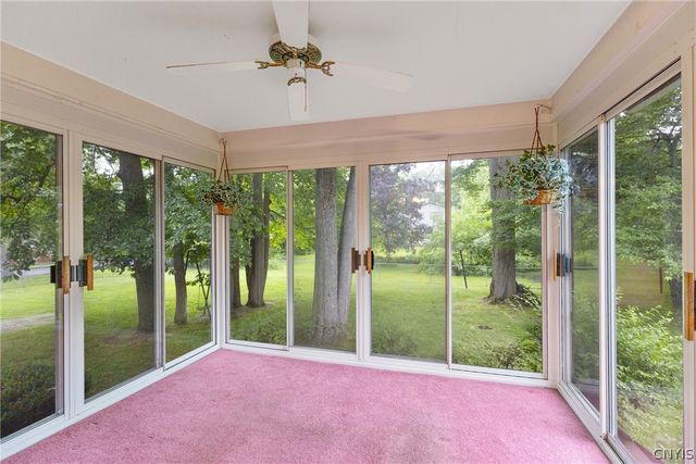 214 Colony Park Drive, Salina, NY 13088