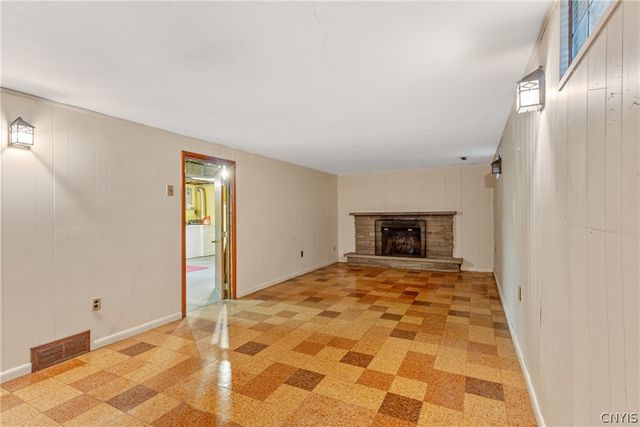 214 Colony Park Drive, Salina, NY 13088