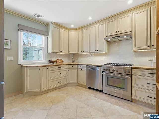 14 Evergreen Avenue, Bloomfield, NJ 07003