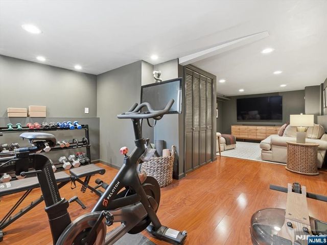 14 Evergreen Avenue, Bloomfield, NJ 07003