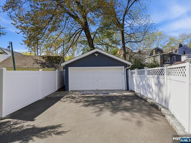 14 Evergreen Avenue, Bloomfield, NJ 07003