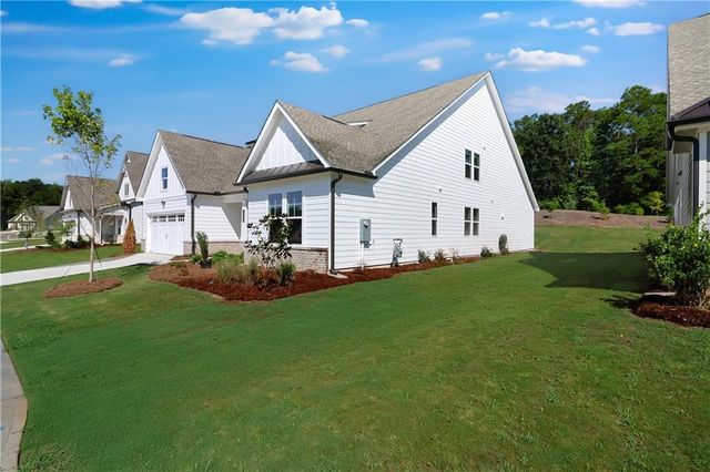 8 Unicoi Trail, Sharpsburg, GA 30277
