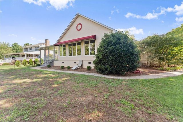 101 Sandy Shores Drive, Townville, SC 29689