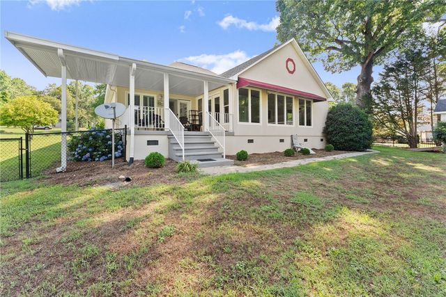 101 Sandy Shores Drive, Townville, SC 29689
