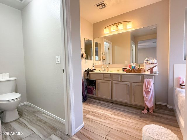 2855 S Key Biscayne Drive, Gilbert, AZ 85295