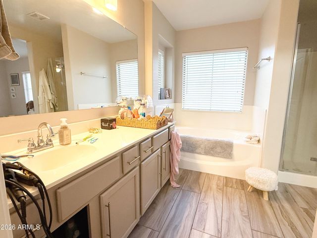 2855 S Key Biscayne Drive, Gilbert, AZ 85295