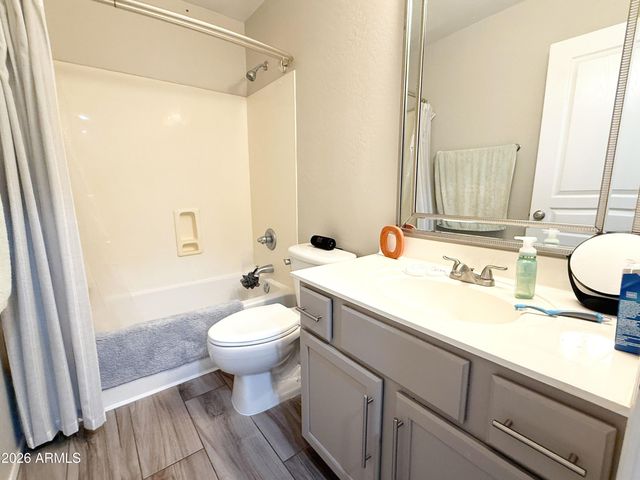 2855 S Key Biscayne Drive, Gilbert, AZ 85295