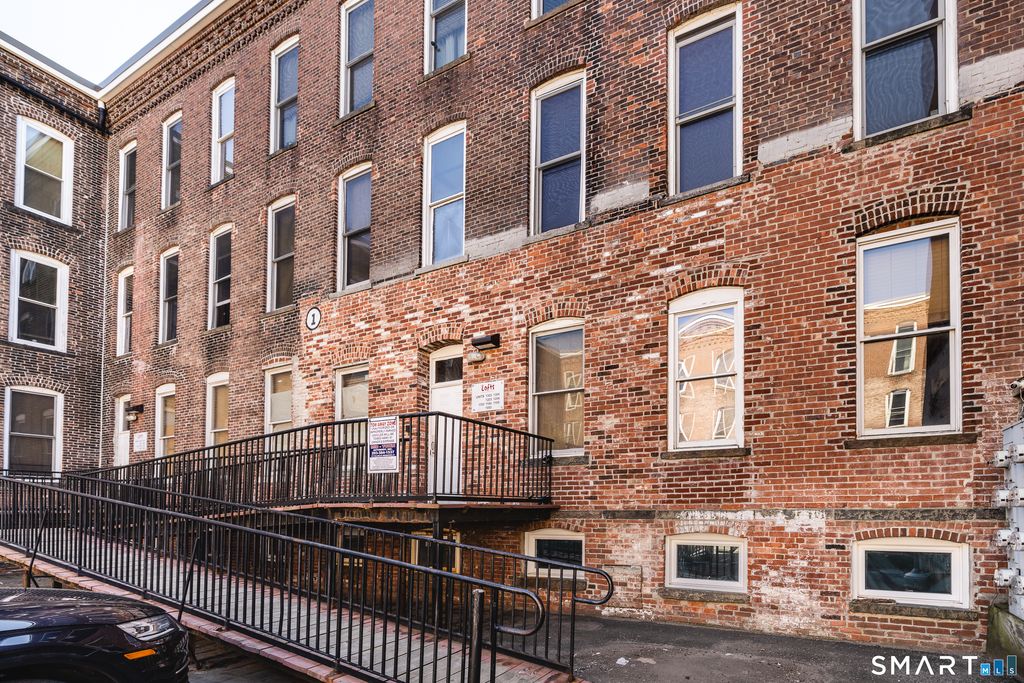 325 Lafayette Street 1104, Bridgeport, CT 06605