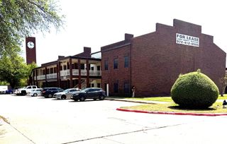 329 Oaks Trail 223, Garland, TX 75043