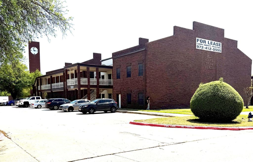 329 Oaks Trail 223, Garland, TX 75043