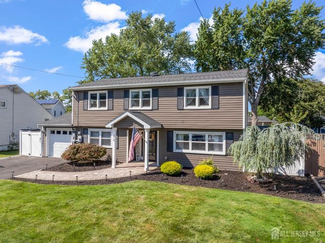 92 Southwood Drive, Old Bridge, NJ 08857
