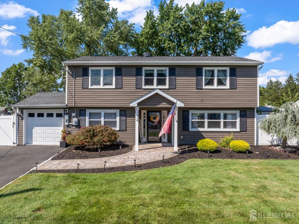 92 Southwood Drive, Old Bridge, NJ 08857