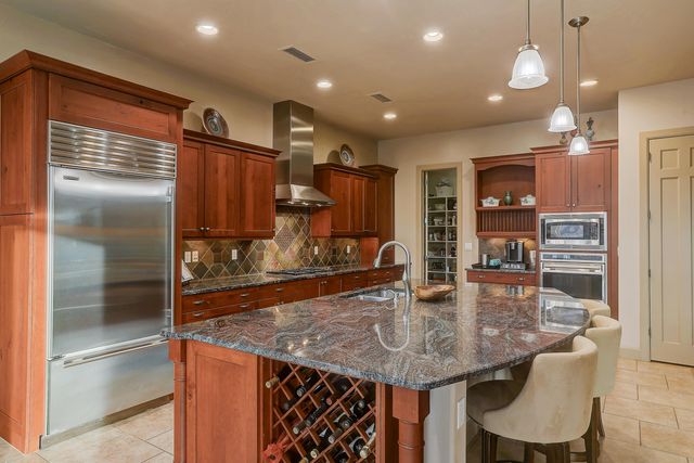2305 Desert View Road NE, Rio Rancho, NM 87144