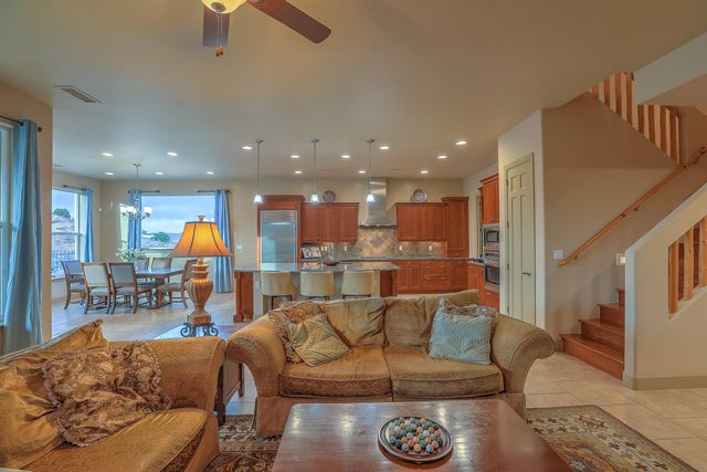 2305 Desert View Road NE, Rio Rancho, NM 87144