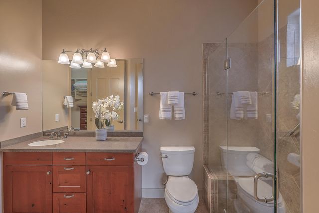 2305 Desert View Road NE, Rio Rancho, NM 87144