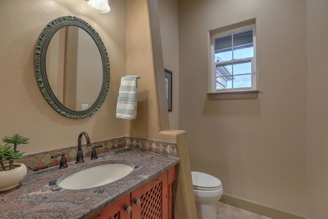 2305 Desert View Road NE, Rio Rancho, NM 87144